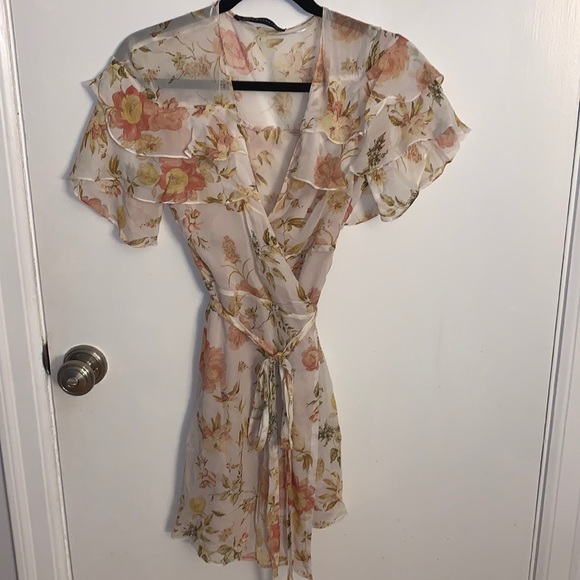 ZARA floral wrap dress - Picture 1 of 2
